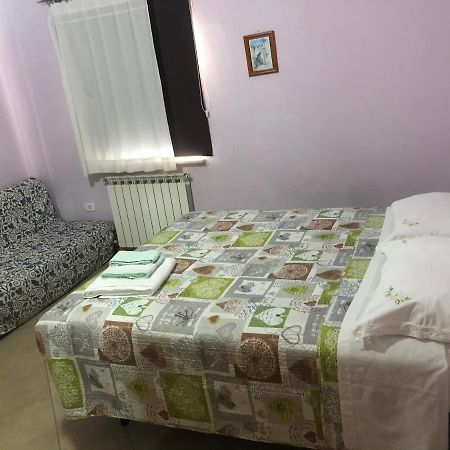 B&B Il Medioevo Pesche Esterno foto