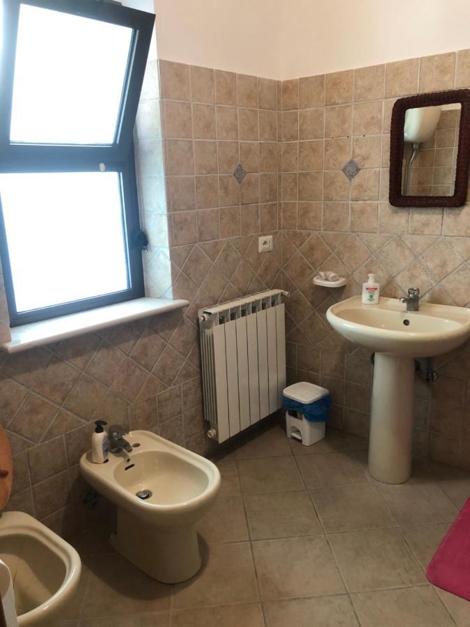B&B Il Medioevo Pesche Esterno foto